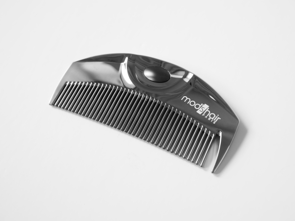 LOVE CHROME(ラブクロム)とコラボしたオリジナルコーム「ツキ プレミアムブラック」が2025年12月1日より新発売!