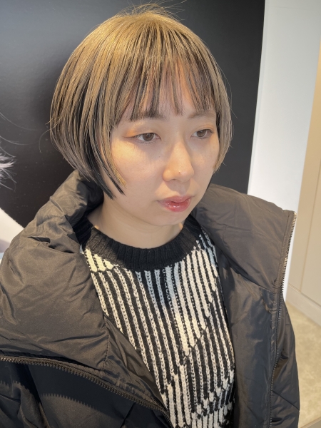 ショートスタイルにデザインカラー